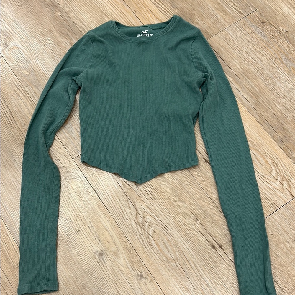 Hollister Women's Green Long Sleeve Top